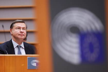 Bruselas cree que el "mejor escenario" sería pactar una "gobernanza global" para la IA