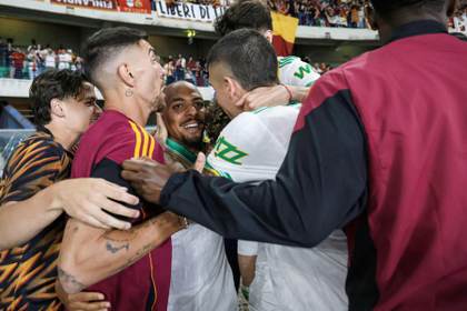 0-2. Dybala devuelve al Roma a la Liga de Campeones