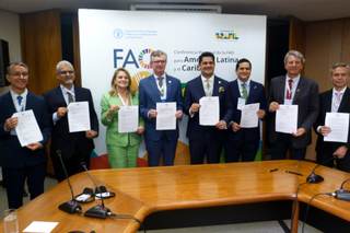 Ecuador y Brasil cierran alianza para obtener banano resistente a plagas Fusarium y Moko