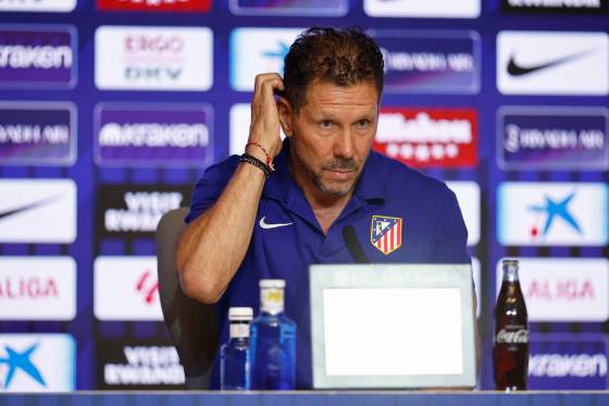 Simeone confirma la baja por lesión de Julián Alvarez ante Osasuna