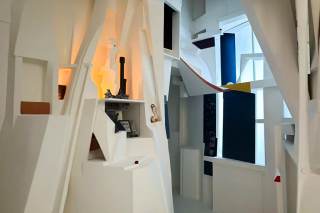 El Museo Picasso recrea el universo de Kurt Schwitters con una gran retrospectiva