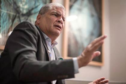 Correa ve en las urnas su ruta de regreso a Ecuador entre presiones políticas y judiciales