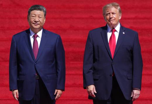 El embajador de EEUU en China afirma que Trump ofreció a Xi comprar armas estadounidenses