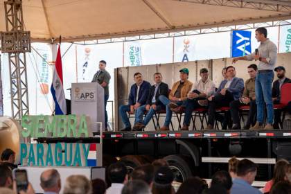 Peña rechaza propuestas de subir impuestos en Paraguay en medio de reclamos sociales