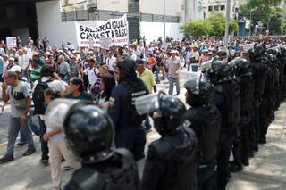 Sindicalistas retoman calles de Venezuela por mejoras salariales tras captura de Maduro