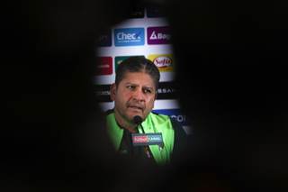 Bolivia se aferra a su libreto