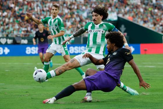 Jules Koundé sigue sin entrenarse con el grupo en la víspera del clásico