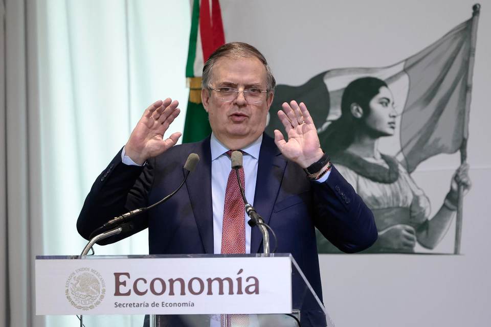 México considera que 2026 será más favorable en comercio tras revisión del T-MEC