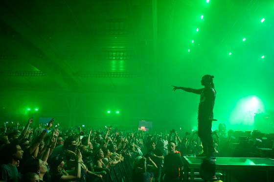 Los británicos The Prodigy convierten la última noche del Sónar 2026 en una gran rave