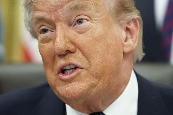 Trump evita comentar sobre acusación contra Raúl Castro e insiste en diálogo con Cuba