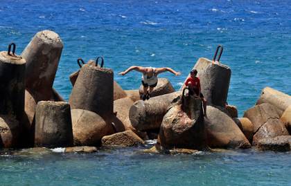 La llegada del verano en Cuba, entre la grave crisis energética y “opciones muy pocas”
