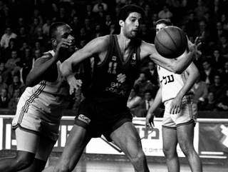 Fallece el legendario baloncestista puertorriqueño José 'Piculín' Ortiz