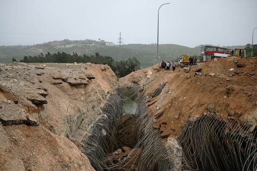 Los puentes bombardeados por Israel dificultan el regreso de desplazados al sur de Líbano