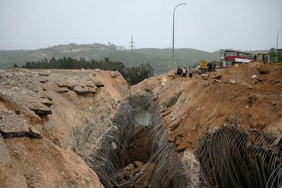 Los puentes bombardeados por Israel dificultan el regreso de desplazados al sur de Líbano