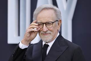 Si Steven Spielberg se encontrase a un extraterrestre le preguntaría: "¿Has visto 'E.T.'?"