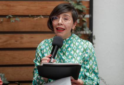 AI: Decisiones "regresivas" y "puertas cerradas" marcan gobierno de Sheinbaum en México