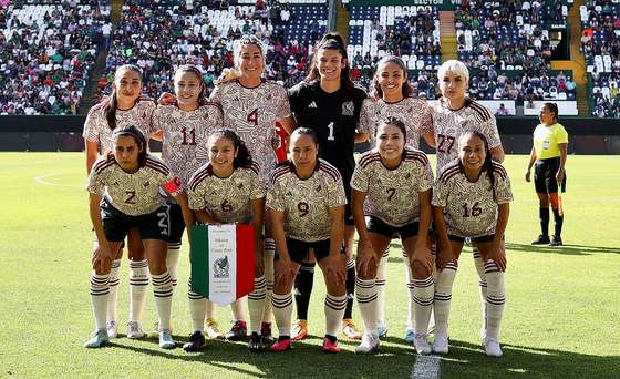 El seleccionador de México elogia el crecimiento del fútbol femenino de Puerto Rico