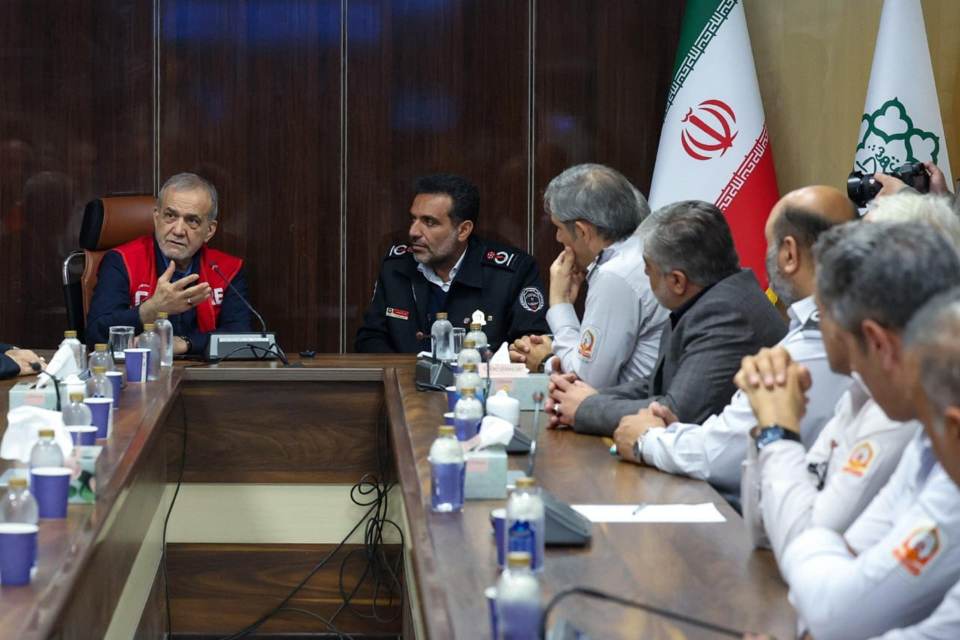 El presidente iraní pide reducir el consumo energético por la guerra y el bloqueo de EEUU