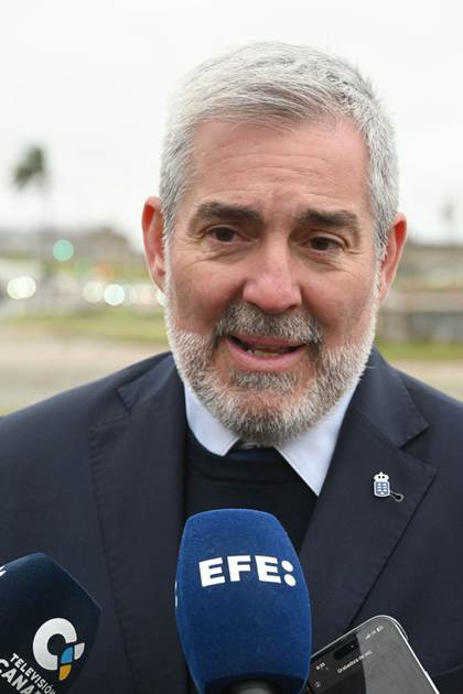 Presidente de Canarias rinde homenaje "al arrojo" de las familias que fundaron Montevideo
