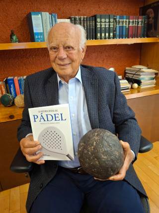 Cofundador del pádel asegura que Alcaraz y Sinner lo tendrían difícil en ese deporte