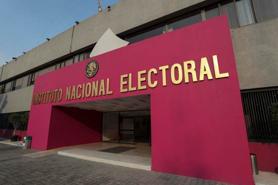 Órgano electoral mexicano cierra registro de organismos que buscan ser partido político
