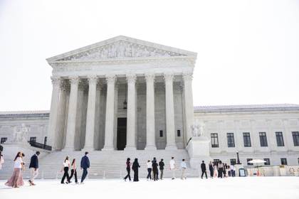 Poder presidencial, inmigración, elecciones y género: fallos clave del Supremo este curso