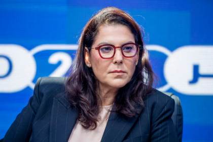 Mohamed VI encarga por primera vez a una mujer formar Gobierno: Fatima Mansouri