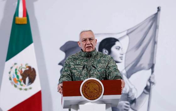 México destaca coordinación antidrones con EE.UU. para frenar inmigración irregular