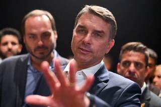 Bolsonaro promete subir las pensiones por encima de la inflación si gana las elecciones
