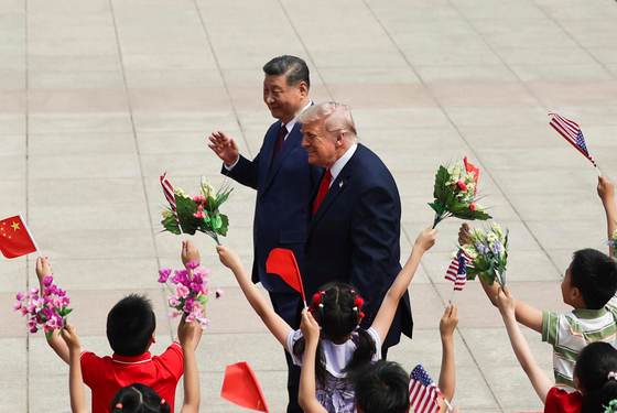 Trump y Xi, un paseo "entre el cielo y la tierra" por el templo preferido de Kissinger
