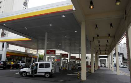 Compañía Mercuria comprará a Raízen refinería y red de gasolineras de Shell en Argentina