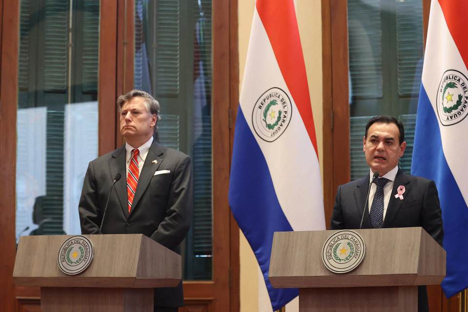 Subsecretario de EE.UU. visita Paraguay con inversiones y seguridad regional en agenda