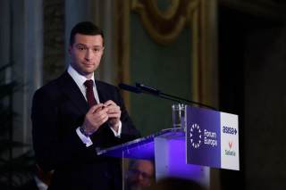 Bardella, delfín de Le Pen, dedicará toda su energía a que Francia "recupere su lugar"