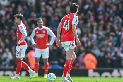 1-2. Iraola da una última vida al City