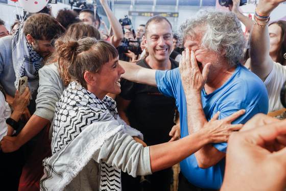 Una veintena de activistas de la Global Sumud Flotilla llegan a España