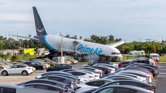 Al menos cinco muertos tras estrellarse un avión de Amazon cerca del aeropuerto de Miami