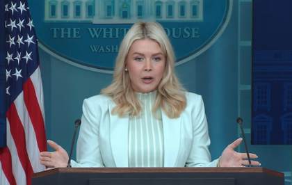 La Casa Blanca decidirá "caso por caso" si permite la llegada de otros petroleros a Cuba