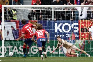 2-0. Osasuna vuelve a rugir con Arrasate y tumba al Racing