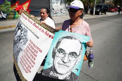 Recuerdan en El Salvador el legado de san Óscar Romero y le piden interceder por detenidos