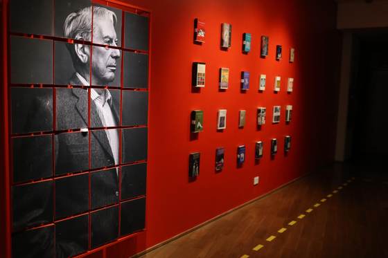 'Con L mayúscula', el homenaje de Bolivia a la faceta lectora de Mario Vargas Llosa