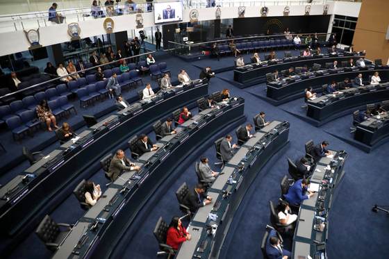 El Congreso de El Salvador ratifica reforma constitucional que habilita la cadena perpetua