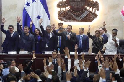 Parlamento de Honduras destituye al fiscal general y elige a su sucesor
