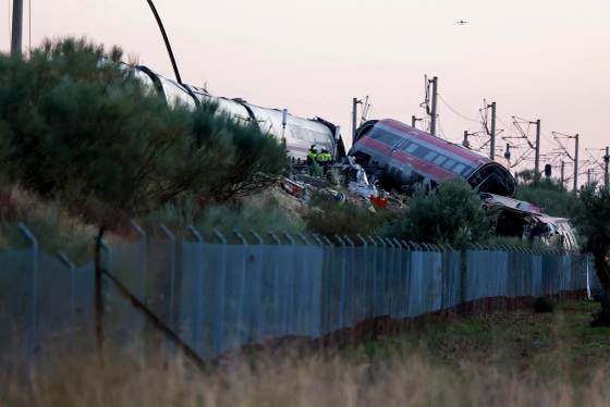 Ciudadanos de China, Japón y Filipinas, entre los pasajeros del choque de trenes en España