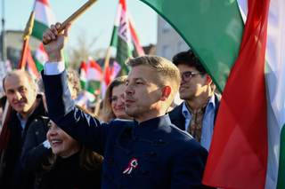 El líder opositor de Hungría, Péter Magyar, lanza un mensaje europeísta ante las elecciones