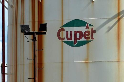 Cuba ajusta su ley petrolera, pero expertos ven un sector privado pequeño y control rígido
