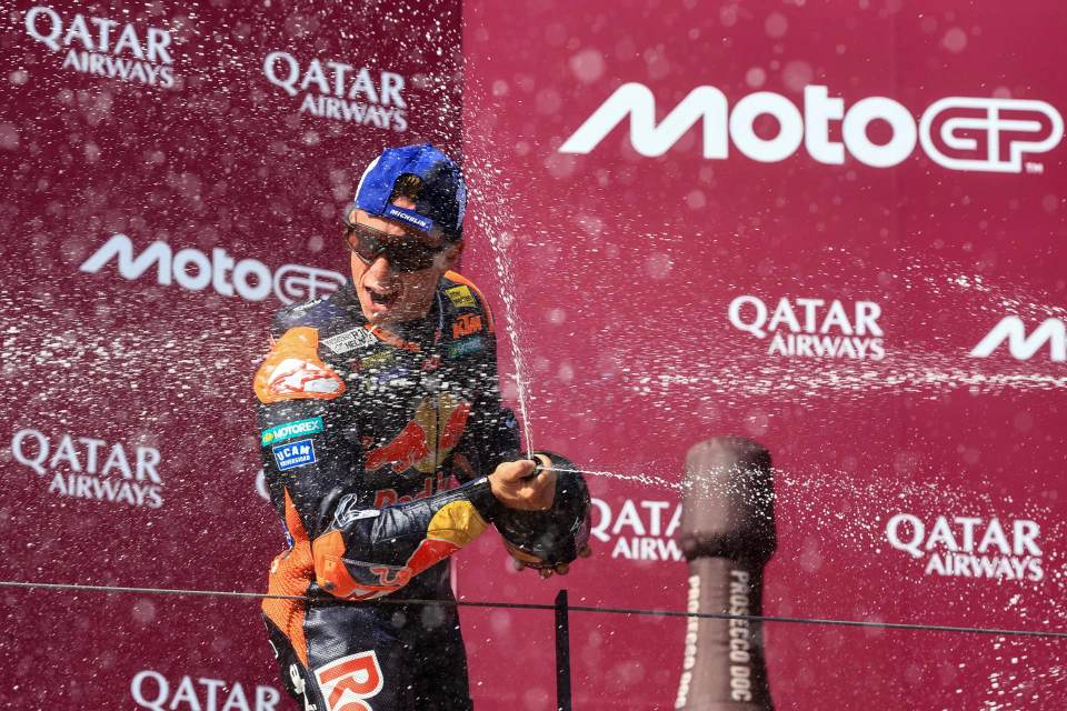 Pedro Acosta logra su primera victoria, inapelable, en MotoGP