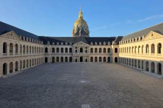 Reabre el patio de honor de los Inválidos de París, emblema de los funerales nacionales