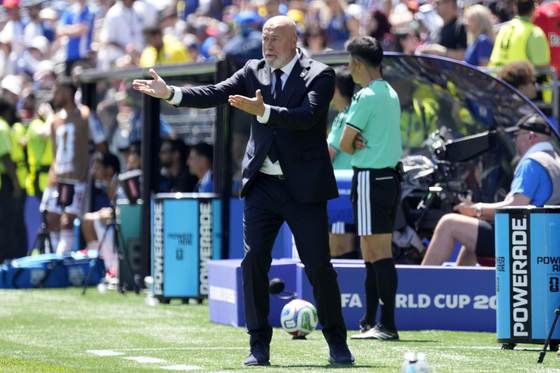 El seleccionador bosnio: "Nos gusta el papel de David contra Goliat ante EEUU"