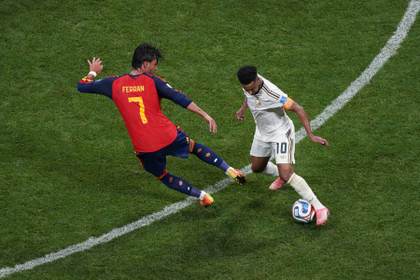 España: líder en posesión y precisión; sexta en remates y decimonovena en goles