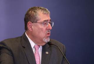 Presidente de Guatemala entrevistará en privado a los seis candidatos a fiscal general